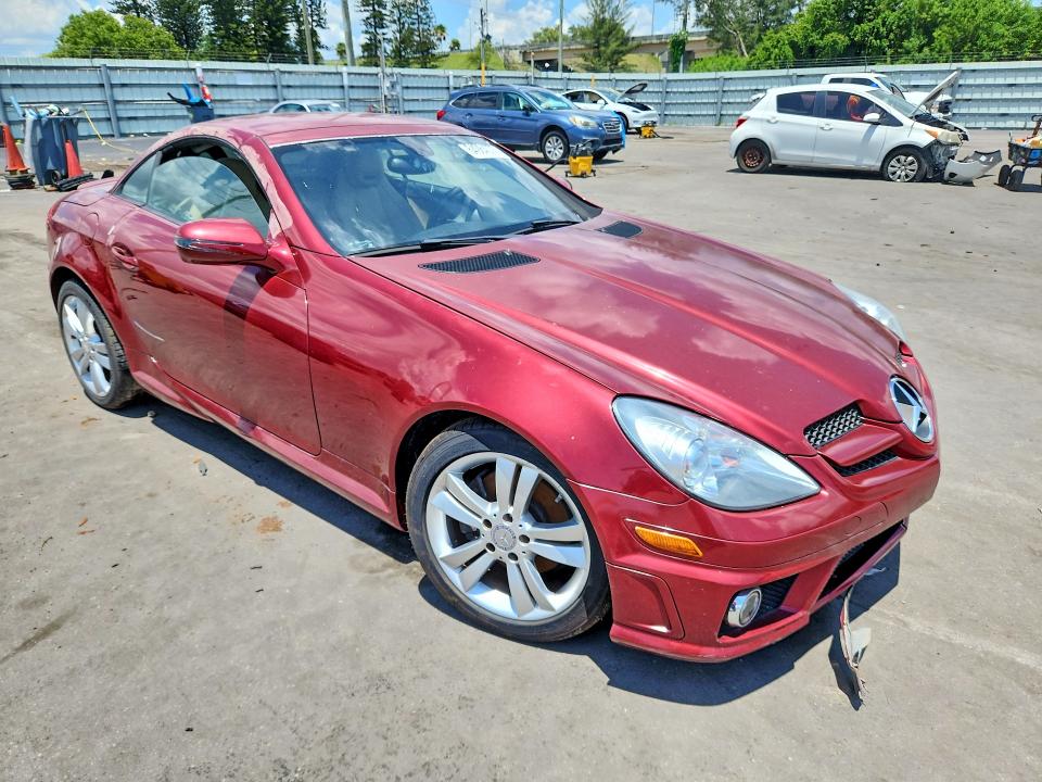 2011 Mercedes-benz Slk-class VIN WDBWK5EA0BF238447 COPART salvage auction — MECHANICAL, Fl - Certificate Of Destruction, sold $500 on 2026-08-24 (photo 4)