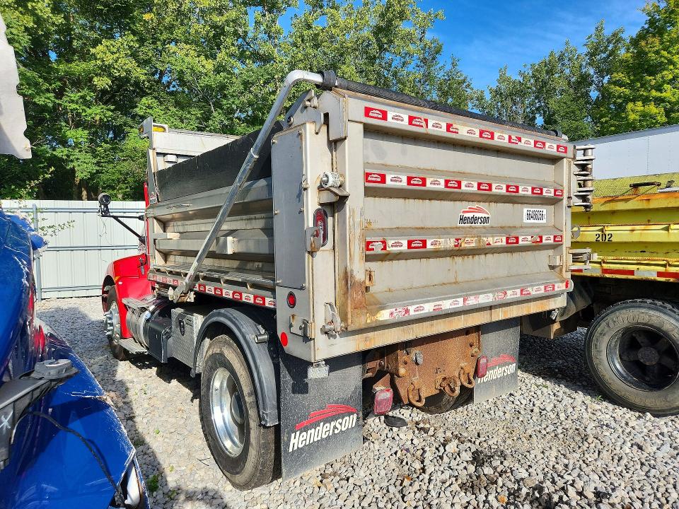 2022 Kenworth Constructi VIN 2NKHHJ7X1NM135971 COPART salvage auction — ROOF, OH - CERT OF TITLE-SALVAGE, sold $70,500 on 2026-09-17 (photo 2)