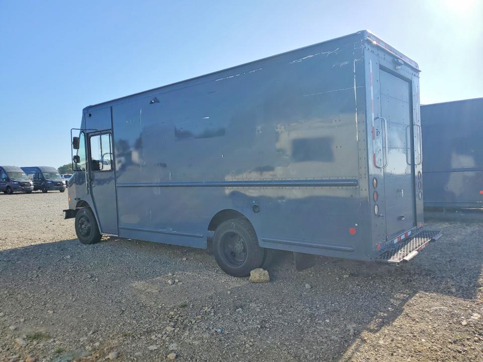 2020 Frht - freightliner All other VIN 4UZAC2EA5LCLZ6921 COPART salvage auction — MINOR DENT/SCRATCHES, CA - DIS/DLR/EXP ONLY CLEAN TITLE, sold $20 on 2026-08-21 (photo 2)