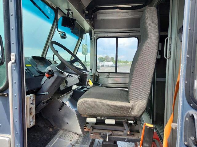 2020 Freightliner All other VIN 4UZAC2EA5LCMH8014 COPART salvage auction — MINOR DENT/SCRATCHES, FL - CERTIFICATE OF TITLE, sold $19,800 on 2026-09-01 (photo 7)