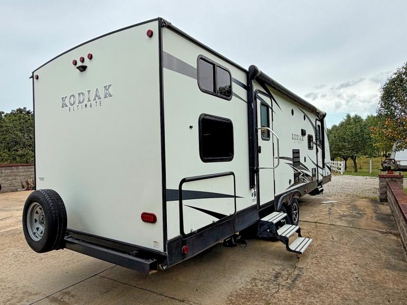 2018 Keystone Kodiak VIN 4YDT28821JJ973277 COPART salvage auction — WATER/FLOOD, ST, sold $3,050 on 2026-09-03 (photo 4)