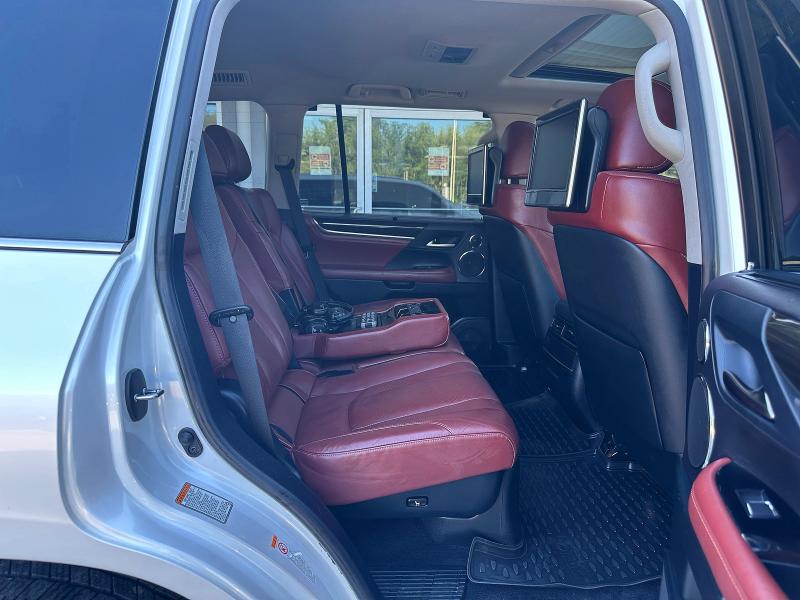 2018 Lexus Lx570 VIN JTJHY7AX8J4264042 COPART salvage auction — MINOR DENT/SCRATCHES, CT, sold $46,000 on 2026-08-14 (photo 6)