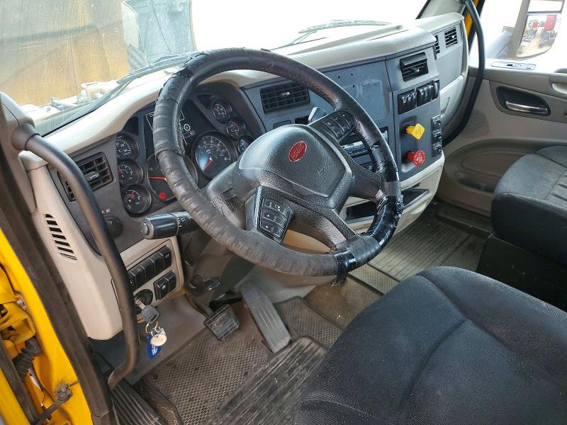 2019 Peterbilt All other VIN 1XPBDP9X3KD610023 COPART salvage auction — NORMAL WEAR, CT, sold $9,000 on 2026-09-01 (photo 8)