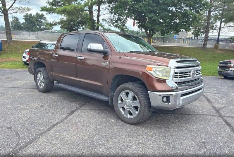 2014 Toyota Tundra VIN 5TFAW5F13EX380112 — COPART salvage auction photo