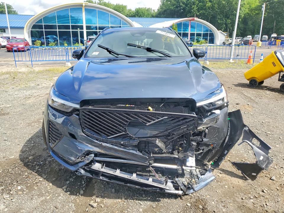 2026 Volvo Xc60 VIN YV4M12RC3T1480909 COPART salvage auction — ALL OVER, MA - CERTIFICATE OF TITLE, sold $14,200 on 2026-08-19 (photo 5)