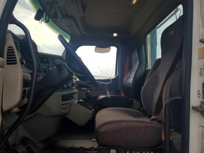 2018 Peterbilt All other VIN 1XPBA48X0JD477793 COPART salvage auction — NORMAL WEAR, CT, sold $7,200 on 2026-09-15 (photo 7)