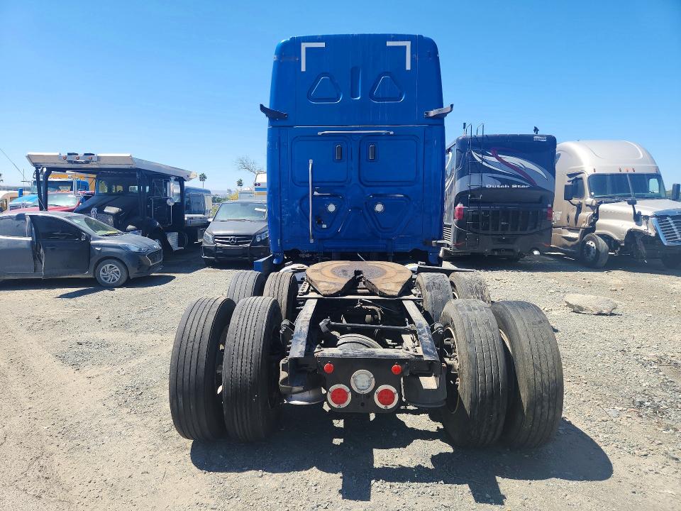 2022 Freightliner All other VIN 3AKJHHDR0NSMF6583 COPART salvage auction — FRONT END, CA - DIS/DLR/EXP ONLY CLEAN TITLE, sold $25,500 on 2026-08-25 (photo 6)