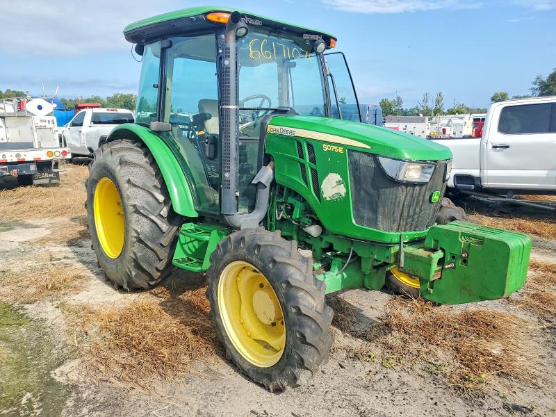 2016 John deer Industrial VIN 1PY5075EVGG400902 — COPART salvage auction photo
