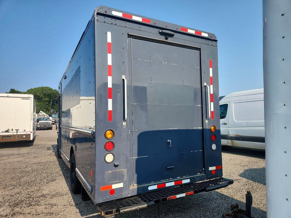 2020 Freightliner All other VIN 4UZAC2EAXLCMK0355 COPART salvage auction — MINOR DENT/SCRATCHES, MA - CERTIFICATE OF TITLE, sold $22,750 on 2026-08-20 (photo 6)
