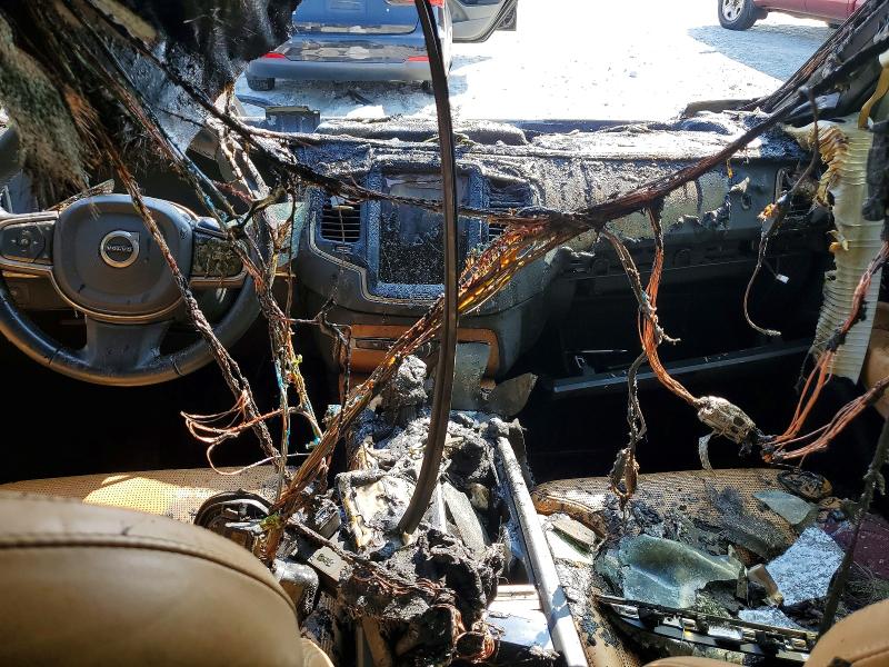 2017 Volvo Xc90 VIN YV4A22PL0H1163552 COPART salvage auction — BURN, Ga - Bill Of Sale - Parts Only, sold $350 on 2026-08-19 (photo 8)
