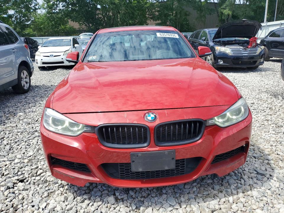 2013 BMW 3 series VIN WBA3B3C58DF542687 COPART salvage auction — WATER/FLOOD, MA - CERT OF TITLE-RECONSTRCTD COLL, sold $400 on 2026-08-19 (photo 5)