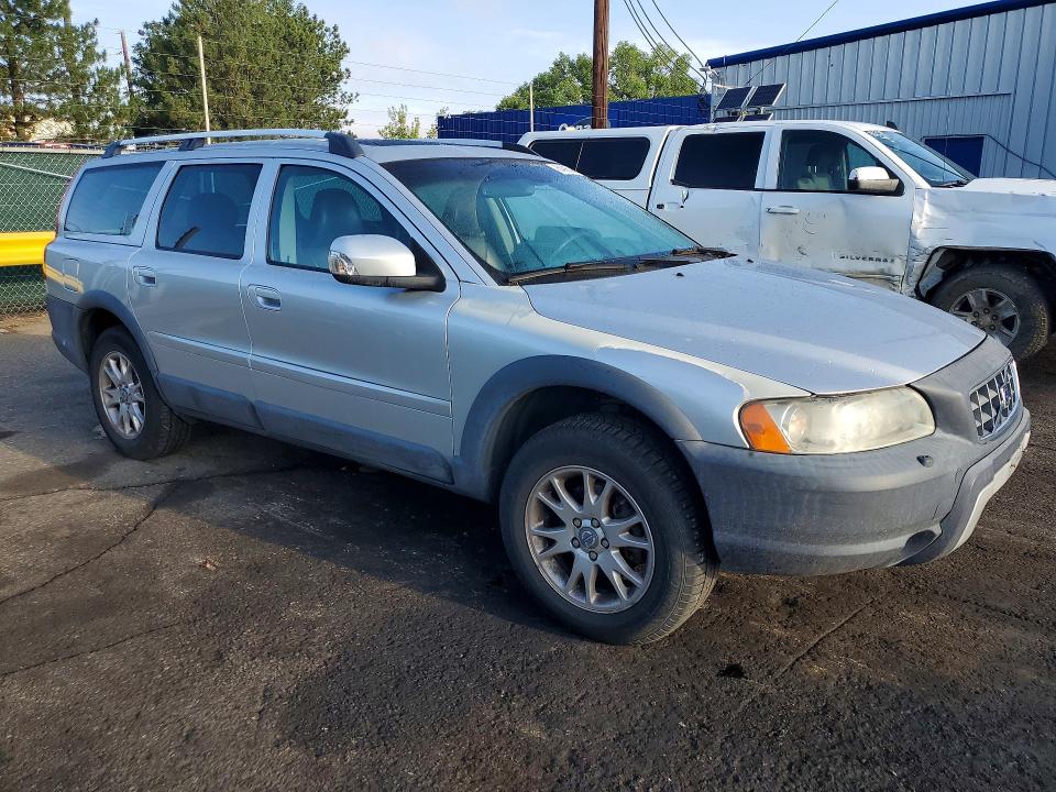 2007 Volvo Xc70 VIN YV4SZ592271276889 COPART salvage auction — MECHANICAL, CO - DIS/DLR/EXP ONLY CLEAN TITLE, sold $250 on 2026-08-20 (photo 4)