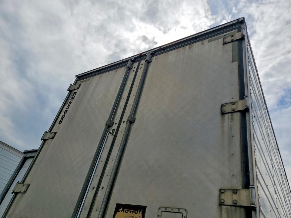 2020 Great dane 53 reefer VIN 1GR1A0624LW154003 COPART salvage auction — MINOR DENT/SCRATCHES, CT, sold $14,700 on 2026-09-21 (photo 6)