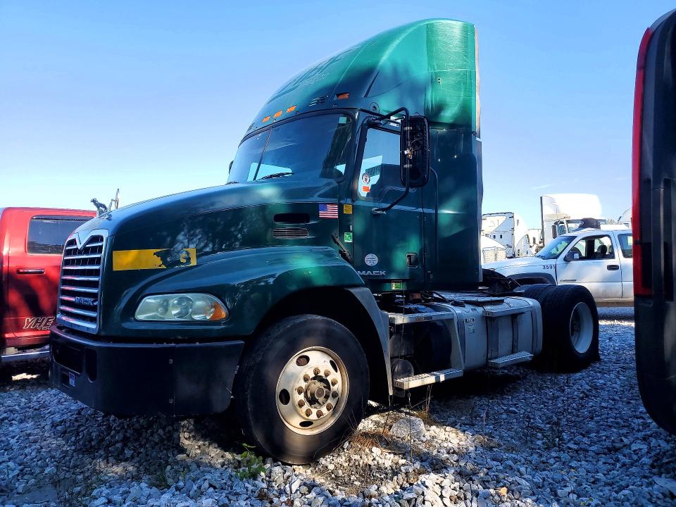 2017 Mack All other VIN 1M1AW01X2HM009611 COPART salvage auction — MINOR DENT/SCRATCHES, CT, sold $4,250 on 2026-09-03 (photo 1)