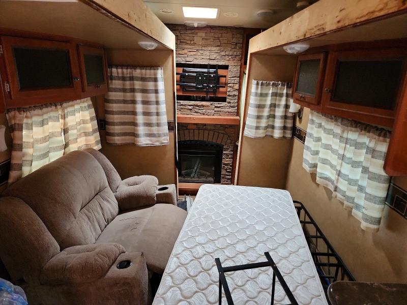 2013 Jayco All models VIN 1UJCJ0BT3D1PG0159 COPART salvage auction — SIDE, CT, sold $3,750 on 2026-09-01 (photo 6)