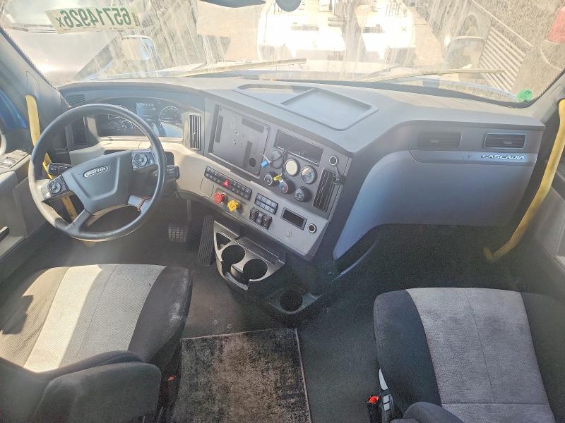 2022 Freightliner Cascadia 126 VIN 3AKJHHDR0NSMF6583 COPART salvage auction — FRONT END, CA - DIS/DLR/EXP ONLY CLEAN TITLE, sold $25,500 on 2026-08-25 (photo 8)