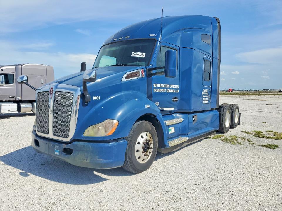 2017 Kenworth All other VIN 1XKYDP9X1HJ161449 — COPART salvage auction photo