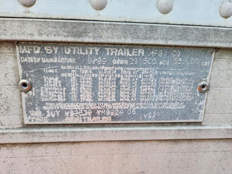 2000 Utility tr VIN 1UYVS2538YM892406 COPART salvage auction — MINOR DENT/SCRATCHES, CT, sold $1,250 on 2026-08-11 (photo 8)