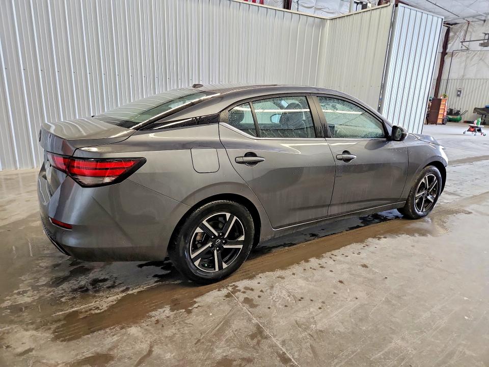 2025 Nissan Sentra VIN 3N1AB8CV8SY380625 COPART salvage auction — FRONT END, PA - DEALER ONLY CLEAN TITLE, sold $9,900 on 2026-08-19 (photo 3)