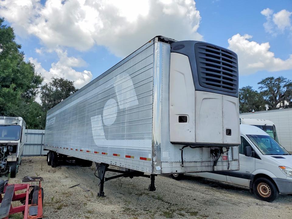 2006 Utility Vs2ra VIN 1UYVS25356U702655 COPART salvage auction — MINOR DENT/SCRATCHES, CT, sold $3,050 on 2026-09-08 (photo 4)