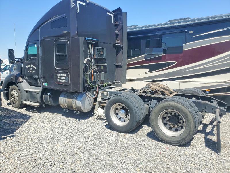 2015 Kenworth All other VIN 1XKYDP9X9FJ436689 COPART salvage auction — SIDE, SC, sold $3,825 on 2026-08-31 (photo 3)