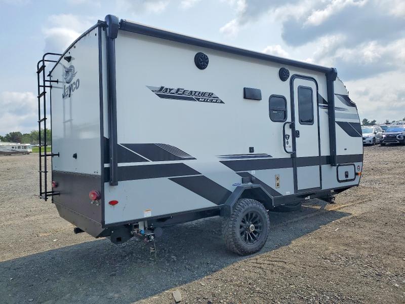 2025 Jayco jay Recreational vehicle (rv) VIN 1UJBB0AJ2S1JK0065 COPART salvage auction — ROOF, PA - CERTIFICATE OF SALVAGE, sold $5,500 on 2026-09-08 (photo 4)