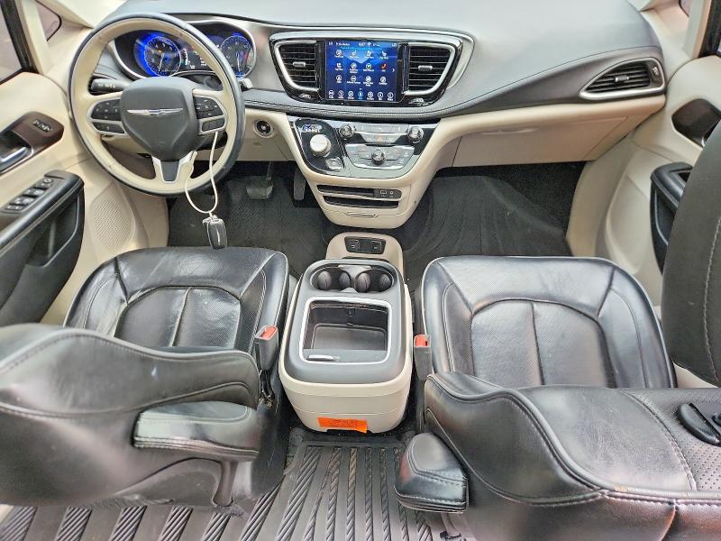 2018 Chrysler Pacifica VIN 2C4RC1GG0JR273986 COPART salvage auction — MINOR DENT/SCRATCHES, Mt - Certificate Of Title, sold $5,800 on 2026-09-02 (photo 8)