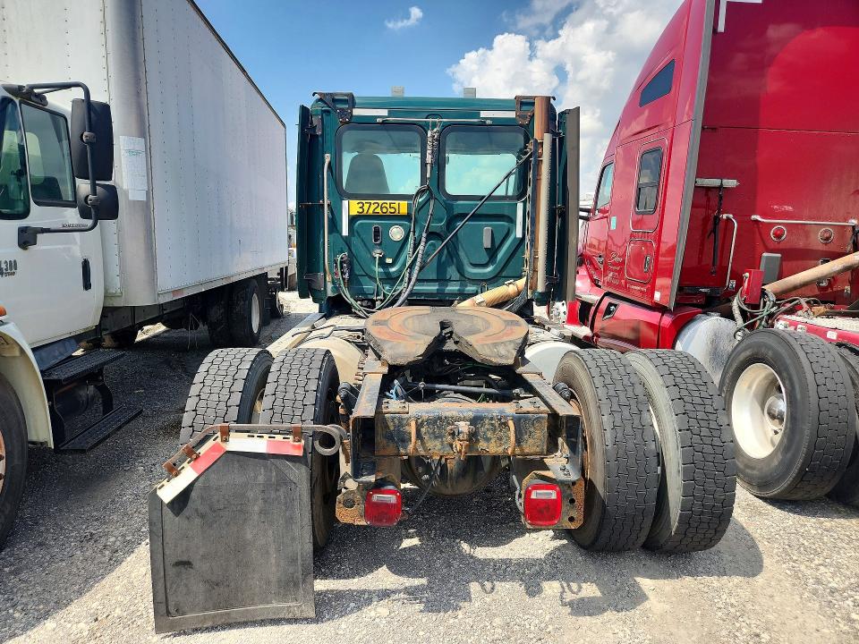 2018 Freightliner All other VIN 3AKBGADV3JSJL4479 COPART salvage auction — MINOR DENT/SCRATCHES, CT, sold $9,700 on 2026-08-25 (photo 6)