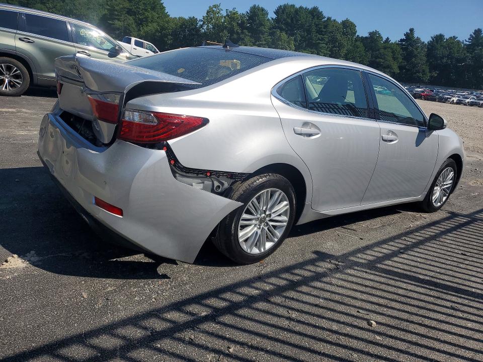 2014 Lexus ES350 VIN JTHBK1GG5E2128322 COPART salvage auction — REAR END, MA - CERT OF TITLE-RECONSTRCTD COLL, sold $7,100 on 2026-08-20 (photo 3)