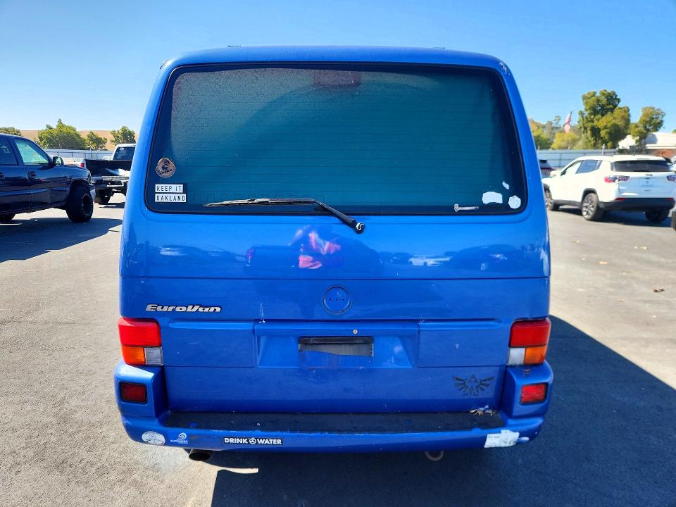 2001 Volkswagen Eurovan VIN WV2MB47011H137087 COPART salvage auction — STRIPPED, DV, sold $575 on 2026-08-05 (photo 6)