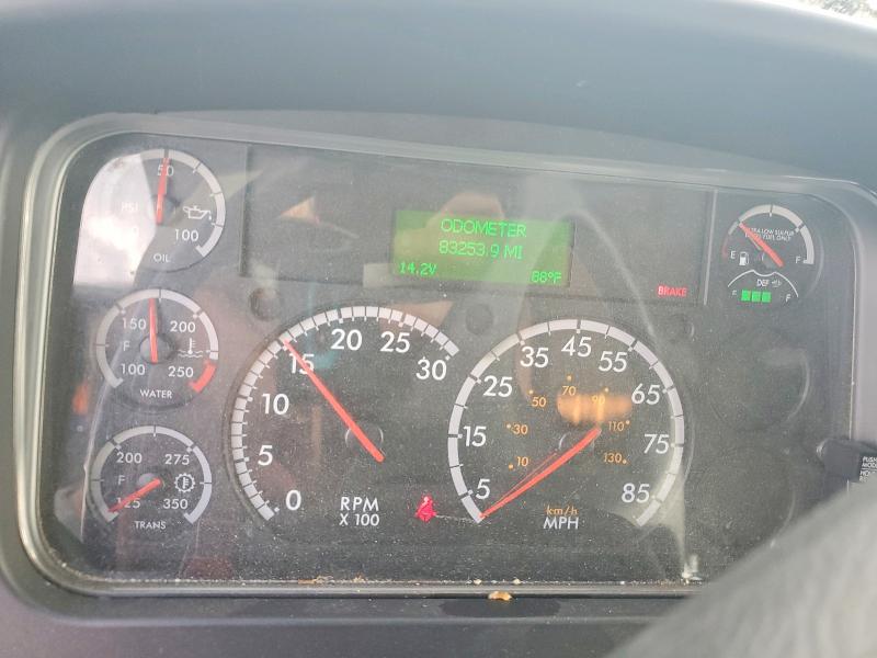 2018 Freightliner M2 106 VIN 1FVACWFA0JHJU2550 COPART salvage auction — NORMAL WEAR, FL - CERTIFICATE OF TITLE, sold $1,150 on 2026-08-13 (photo 9)