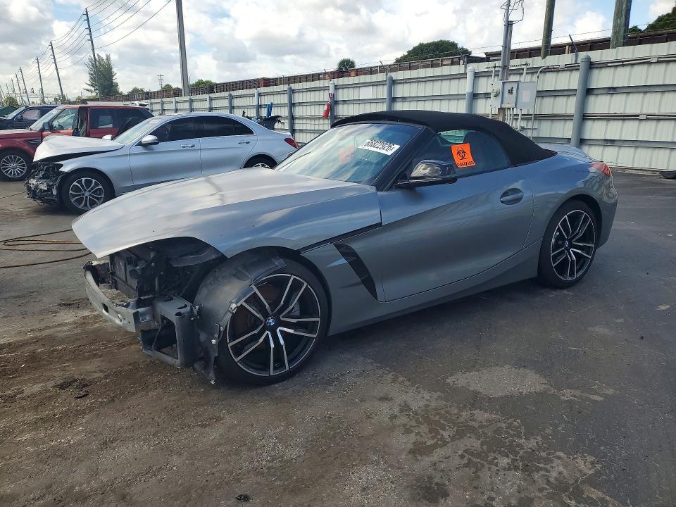 2024 BMW Z4 VIN WBAHF3C08RWY33664 — COPART salvage auction photo