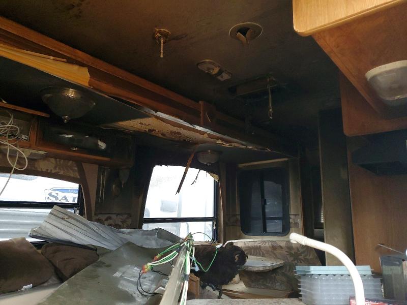 2009 Jayco All models VIN 1UJBJ02R091DC0071 COPART salvage auction — BURN, JT, sold $350 on 2026-09-10 (photo 6)