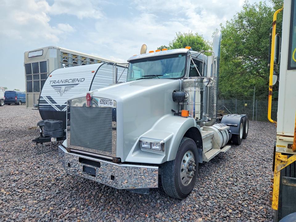 2015 Kenworth All other VIN 1XKDD49X2FJ458370 — COPART salvage auction photo