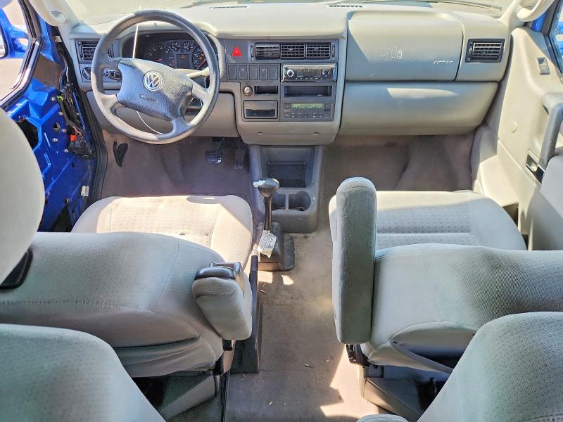 2001 Volkswagen Eurovan VIN WV2MB47011H137087 COPART salvage auction — STRIPPED, DV, sold $575 on 2026-08-05 (photo 8)