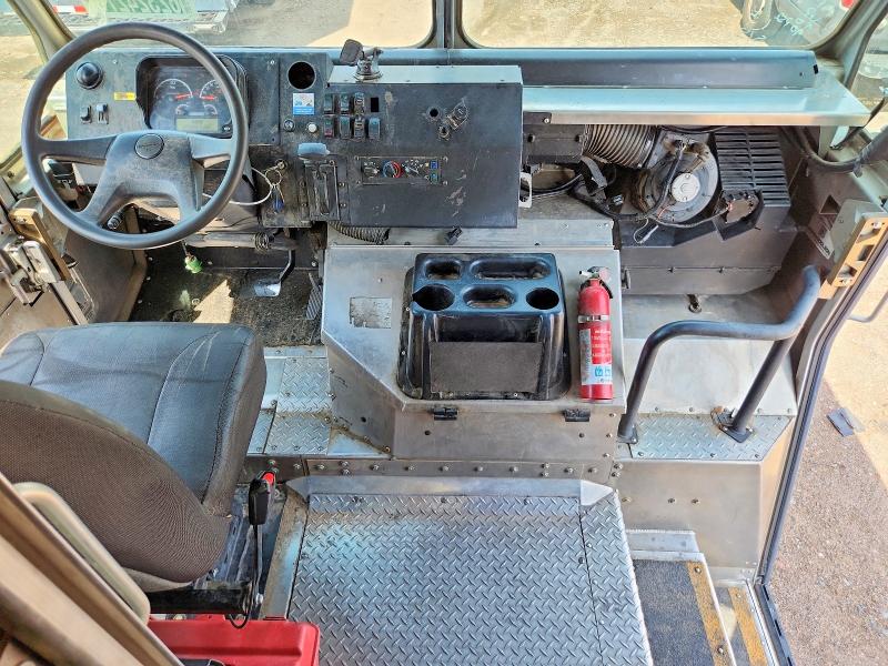 2020 Freightliner All other VIN 4UZAC2EA9LCMK0301 COPART salvage auction — NORMAL WEAR, CT, sold $8,700 on 2026-09-01 (photo 8)
