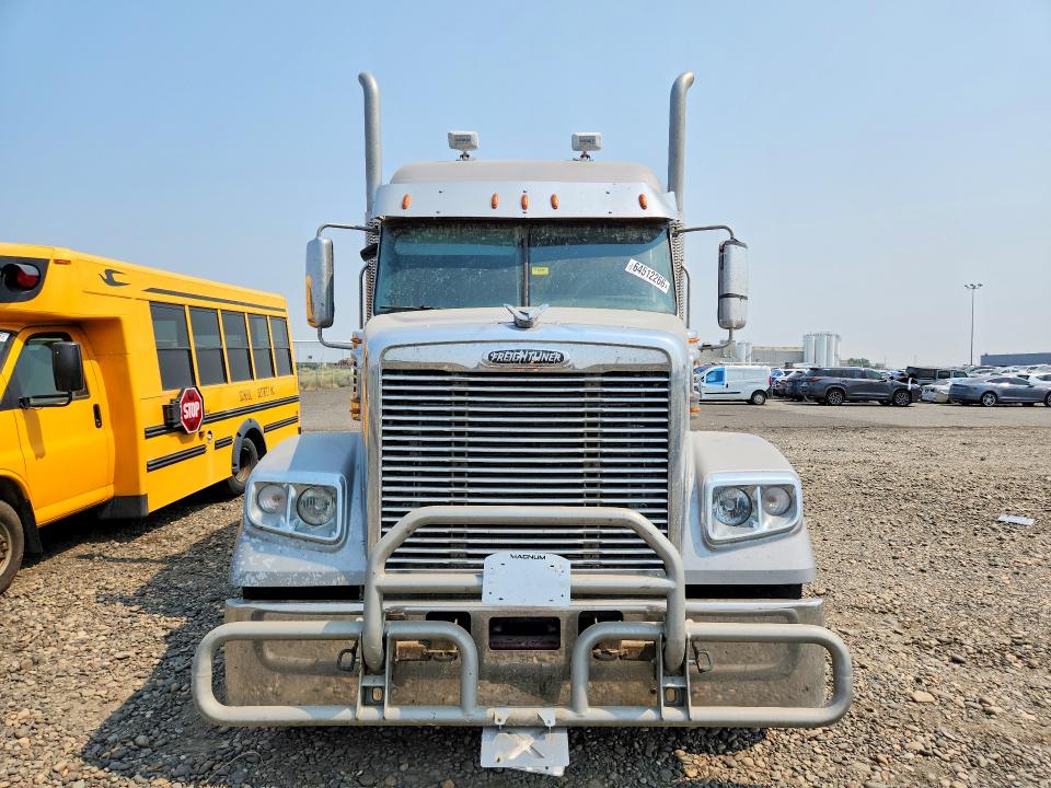 2020 Freightliner Unknown VIN 3AKJGNDR4LDLT0556 COPART salvage auction — MINOR DENT/SCRATCHES, CT, sold $18,800 on 2026-08-25 (photo 5)