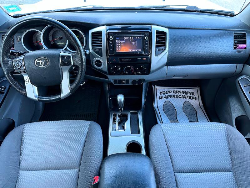2015 Toyota Tacoma VIN 3TMMU4FN3FM079413 COPART salvage auction — MINOR DENT/SCRATCHES, CT, sold $175 on 2026-08-21 (photo 9)