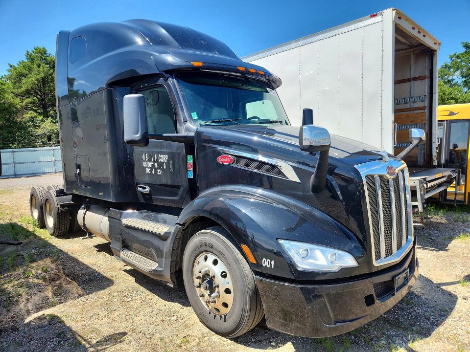 2023 Peterbilt All other VIN 1XPBD49X9PD855818 COPART salvage auction — MINOR DENT/SCRATCHES, CT, sold $39,000 on 2026-09-01 (photo 4)