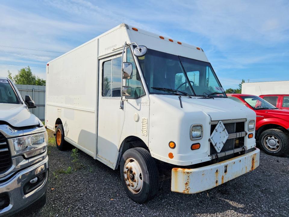 2004 Freightliner All other VIN 4UZAANBW24CM71454 COPART salvage auction — MECHANICAL, NU, sold $425 on 2026-08-27 (photo 4)
