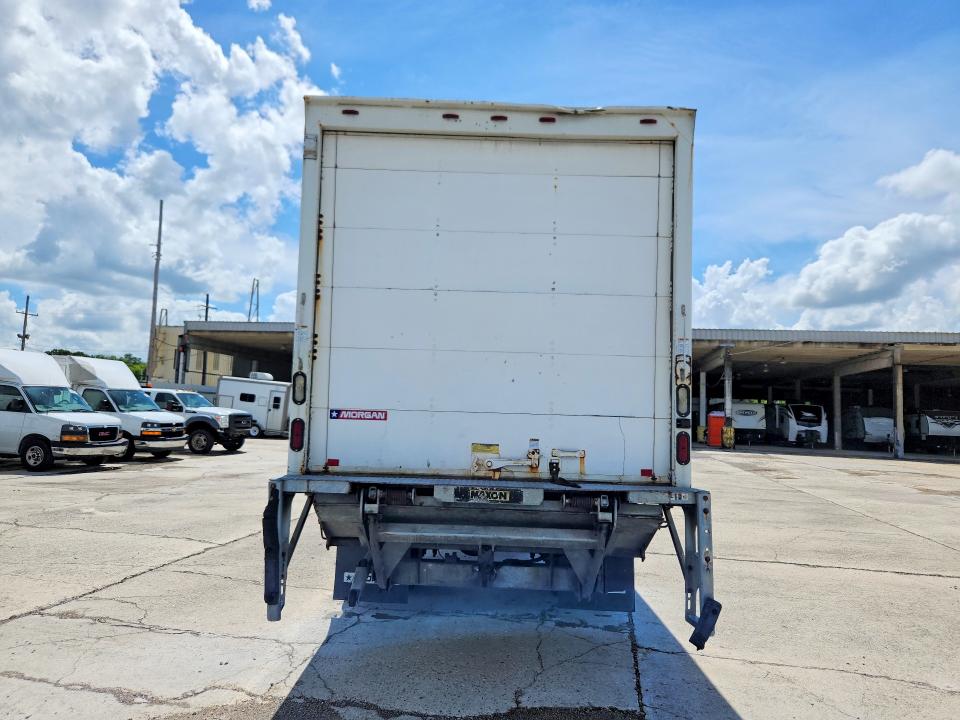 2014 Frht - freightliner M2 VIN 1FVACWDU7EHFX4235 COPART salvage auction — MINOR DENT/SCRATCHES, LA - CERTIFICATE OF TITLE, sold $200 on 2026-08-21 (photo 6)