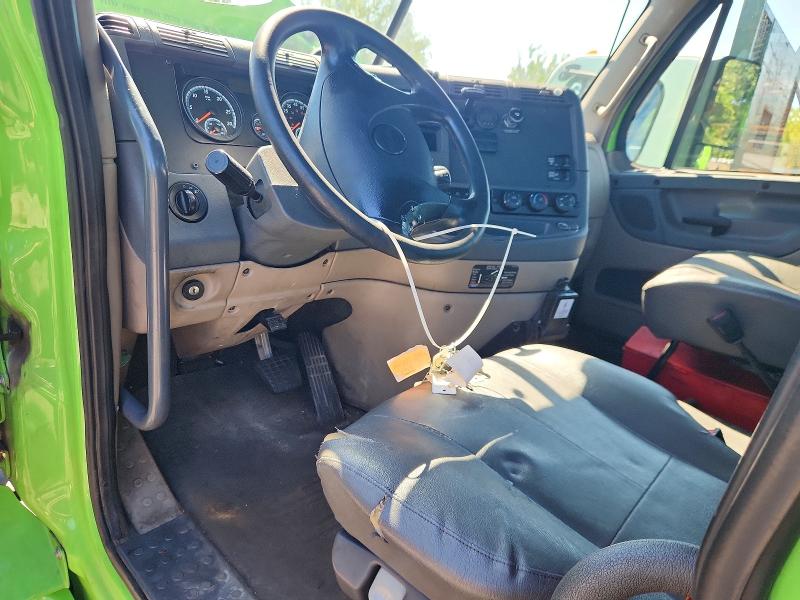 2018 Freightliner All other VIN 3AKJGEDR1JDKC8706 COPART salvage auction — MINOR DENT/SCRATCHES, CT, sold $9,600 on 2026-08-14 (photo 8)