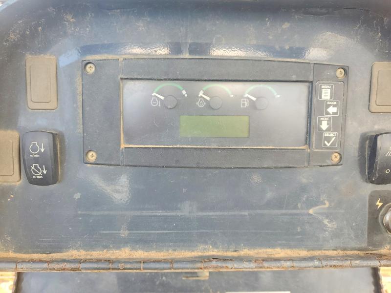 2015 John deere 450j VIN 1T0450JXTED274275 COPART salvage auction — WATER/FLOOD, BS, sold $16,000 on 2026-08-21 (photo 8)