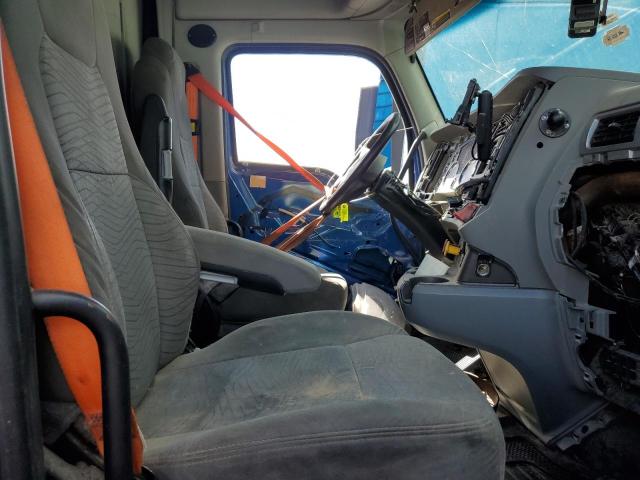 2019 Kenworth All other VIN 1XKYD49X2KJ220398 COPART salvage auction — ALL OVER, TX - SALVAGE VEHICLE TITLE (P), sold $10,500 on 2026-07-09 (photo 5)