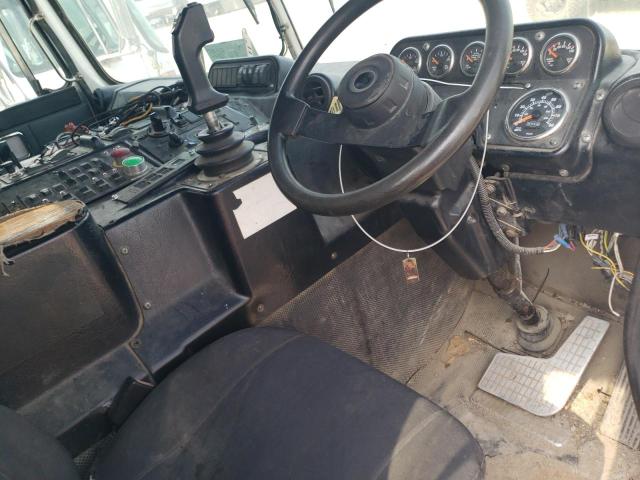 2010 Autocar llc All models VIN 5VCACRJF8AH210712 COPART salvage auction — MINOR DENT/SCRATCHES, ID - CERT OF TITLE-JUNK, sold $150 on 2026-07-30 (photo 9)