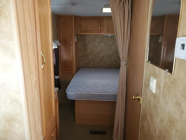 2007 Keystone Trailer VIN 4YDT25F2977202329 COPART salvage auction — SIDE, IL - SALVAGE CERTIFICATE, sold $775 on 2026-07-06 (photo 5)