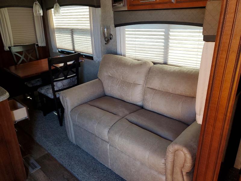2017 Jayc O eagle ht VIN 1UJCJ0BP6H1P40064 COPART salvage auction — ROOF, SM, sold $2,850 on 2026-10-08 (photo 7)