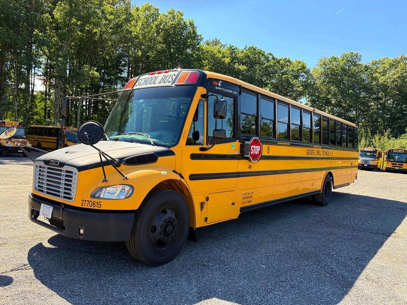 2015 Freightliner All other VIN 4UZABRDU9FCFW9497 COPART salvage auction — NORMAL WEAR, CT, sold $575 on 2026-09-24 (photo 2)