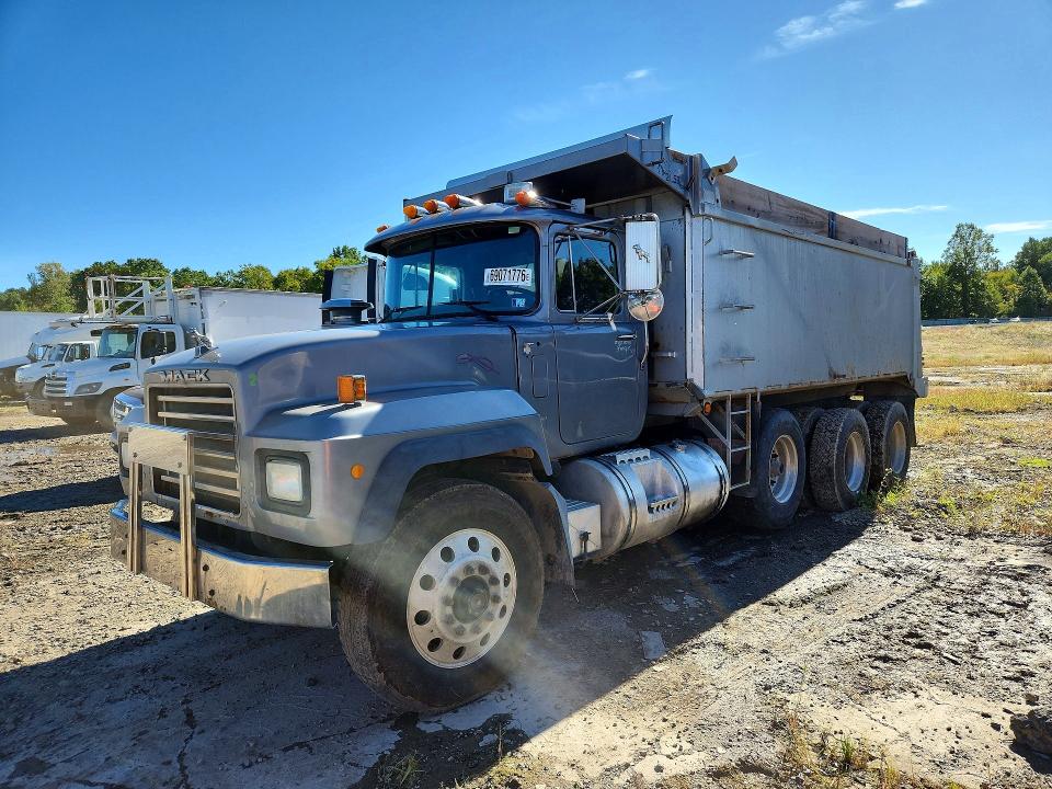 2000 Mack All other VIN 1M2P324C9YM054709 — COPART salvage auction photo