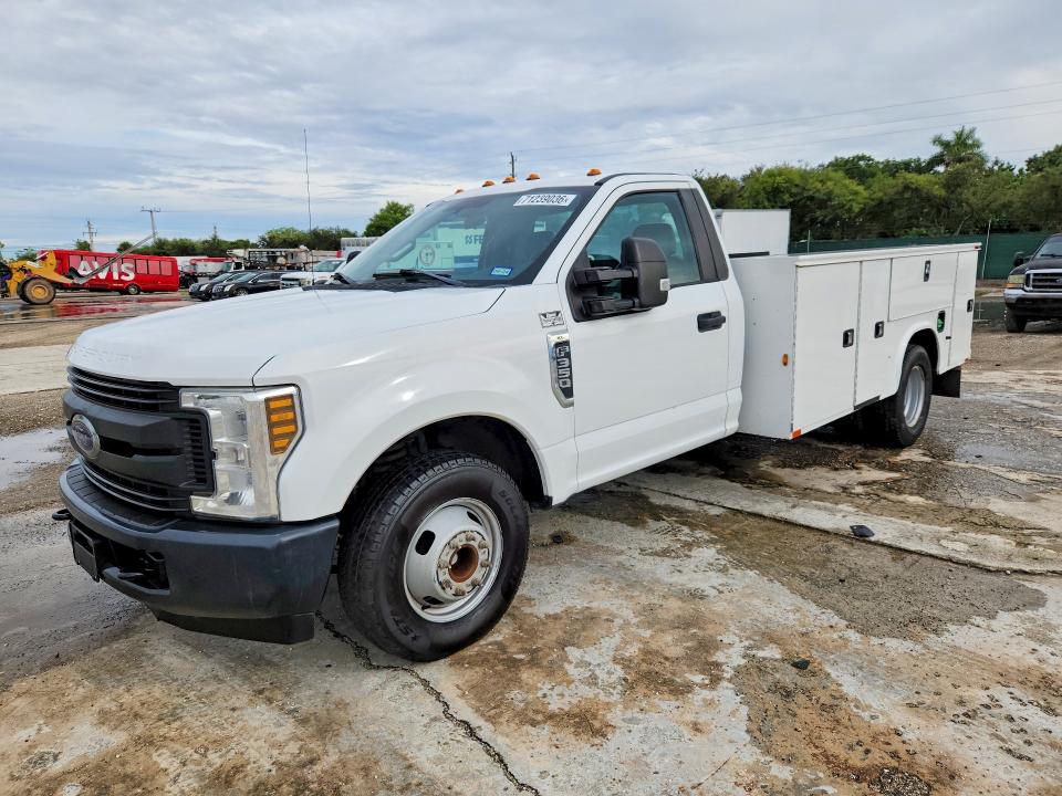 2018 Ford F350 VIN 1FDRF3GT5JEC20077 — COPART salvage auction photo